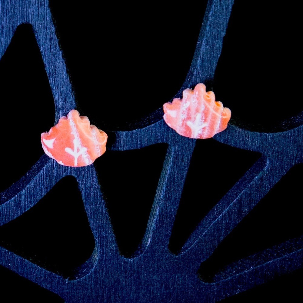 Leaf Peeping Studs in Maple